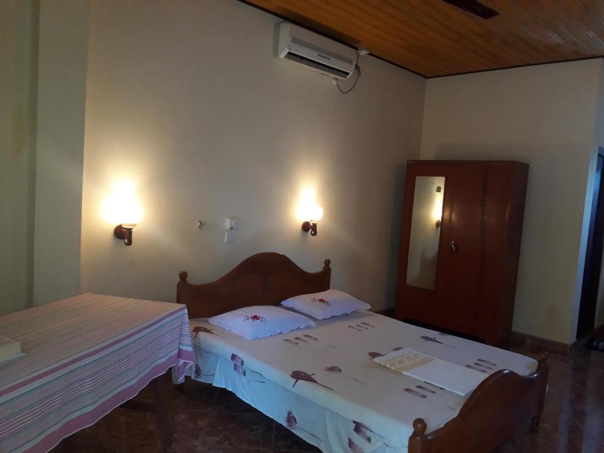 Guesthouse Sunshine Aluthgama Exteriör bild
