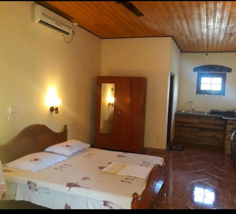 Guesthouse Sunshine Aluthgama Exteriör bild